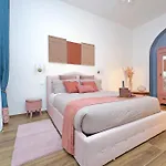 Romance Al Colosseo 3 Apartment *